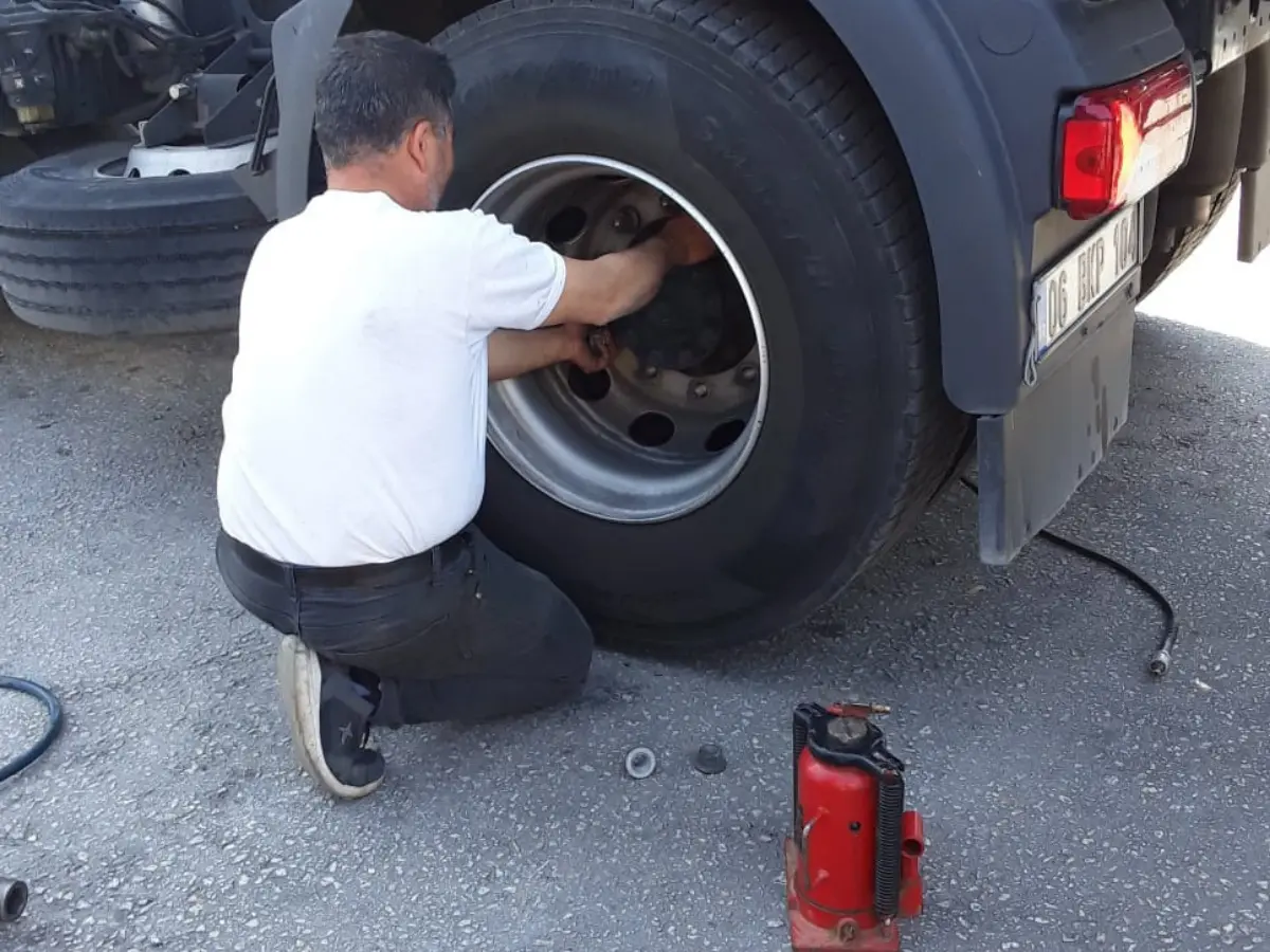 Uzunköprü Oto Lastikçi